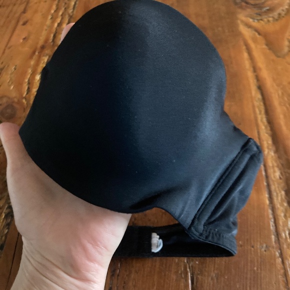 3/$15 Black Strapless Convertible Bra 34B with Underwire - Picture 4 of 10